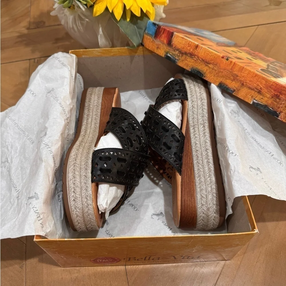 Bella Vita Exa-Italy Platform Sandal